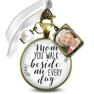 Gutsy Goodness Bouquet Picture Frame Charm for Wedding Mom You Walk Beside Me Every Day Bridal Remembrance Jewelry Vintage Bronze White Glass Pendant White Bead 1 Photo Holder Ties to Flowers DIY Template
