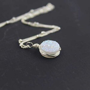 ȃzCg hD[W[ NH[c y_g lbNX TeCg X^[O Vo[ `F[ -  18 C` Smile The Ocean jewelry Dainty White Druzy Quartz Pendant Necklace Satellite Sterling S