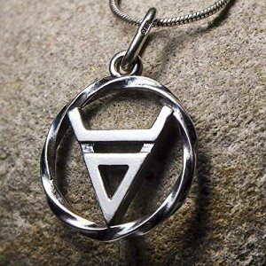 oCLO FX y_g lbNX 925 X^[O Vo[ kI[fB EBbJ WG[ ً̃XũV{  ɉhƕx̂  Mia Silver Studio Viking Vele