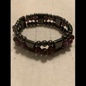 VRCw}^CgƃAWXg̕΂̕Lr[YXgb`uXbg Mama Otter's Tidbits Natural Magnetic Hematite and Amethyst Gemstone Wide Beaded Stretch Bracelets