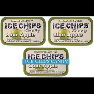 ICE CHIPS LVg[ LfB (T[ AbvA3 pbN) - ʐ^̃oht ICE CHIPS Xylitol Candy Tins (Sour Apple, 3 Pack) - Includes BAND as shown