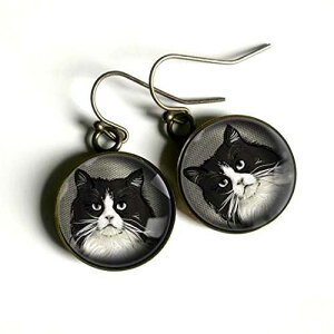 L̃CO The Divine Iguana Fat Black and White Cat Earrings