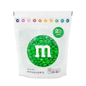 M&M�fS WORLD Green Milk Chocolate Candy,2lbs of M&M'S Resealable Pack for Candy Bars,Christmas,St. Patrick's Day Parties,Birthdays,Graduations,Dessert Tables & DIY Party Favors,Bulk Chocolate