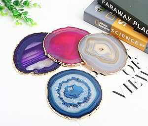 JIC Gem Mixed Color Agate Coasters Set of 4, Dyed Crystal Coaster for Drinks, Geode Coasters with Gold Edge, with Rubber Bumper,Agate Slice Stone Coasters for Coffee Table,Home Decor (3�|4)