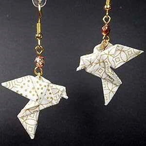 ܂莆ɋ͗l̕a̔ `FRKXr[YCOt 1NLOMtg Dreamscape Studio Gold Pattern on White Paper Origami Peace Dove with Czech Glass Bead Earrings, 1st Anniversary Gift