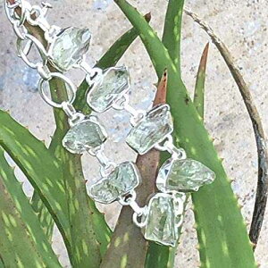 i` O[ AWXg 925 \bh X^[O Vo[ uXbg 7 C` Natural Rocks by Kala Natural Green Amethyst 925 Solid Sterling Silver Bracelets 7"