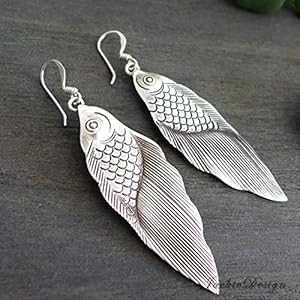 3 �C���`���̒Ɩڋ��p�^�[�� �^�C �X�^�[�����O �V���o�[ �C�������O KD12 JackieDesign 3 inch Long Hammered Fish Pattern Thai Sterling Silver Earrings KD12
