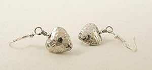 n[g _O CO Ԃg[n}[H Jenni Leigh Creations Heart Dangle Earrings Oxidized Silver Toned & Hammered