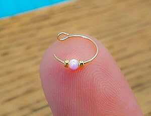 ȃIp[tFCNNbvIm[YO 24g - 14K S[htBh - sAXsv Alome Piercings Tiny opal Fake Clip-On Nose Ring 24g - 14K GOLD FILLED - No Piercing Needed
