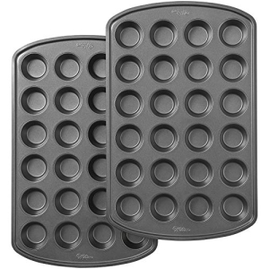 Wilton Perfect 定番の冬ギフト 4周年記念イベントが Results Premium Non-Stick Bakeware Mini 24-Cup 2 of Steel Pan Muffin Set