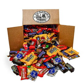 チョコレート キャンディの詰め合わせのバンドル (5.6 ポンド袋) リース、ミルキー ウェイ バー、スニッカーズ、ピーナッツ、トゥイックス、キット カット、アーモンド ジョイ、ヨーク、100 グランド Bundle of chocolate Candy Assortment (5.6 lb Bag