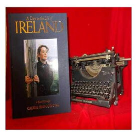 洋書 Hardcover, A Day in the Life of Ireland