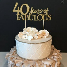 素晴らしいケーキ トッパーの 40 年の歴史 40 Years of Fabulous Cake Topper