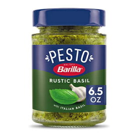 BARILLA 素朴なバジルペストソース、6.5 オンス 瓶 - イタリアから輸入 - 香りのよいイタリア産バジルとおろしたてのイタリア産チーズを使用 - 非遺伝子組み換え原料 - パスタソース、ピザソースなど BARILLA Rustic Basil Pesto Sauce, 6.5 oz. Jar -