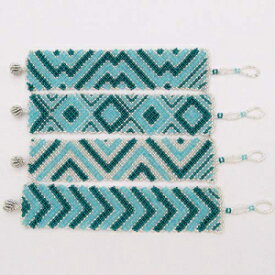 アフリカのズールービーズのフラットブレスレットワイド-シルバーとアクア Gone Rural - Safari Curios African Zulu beaded flat bracelet wide - Silver and aqua