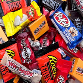 チョコレートキャンディーバラエティパックキットカットバー、ハーシーズキス、マウンズ、ミルクダッズ、リースズ、ロロ、ワッパーズ、3ポンドバッグ Chocolate Candy Variety Pack KITKAT Bars, HERSHEY'S KISSES, MOUNDS, MILK DUDS, REESE'S, ROLO,