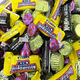 ハロウィンチョコレートキャンディ詰め合わせ ハーシーのキス、リースのピーナッツバターカップ、キットカットウエハースバー、チャールストンチューズ、バルク - 3ポンドバッグ Halloween Chocolate Candy Assortment HERSHEY'S KISSES, REESE'S Peanut Butt