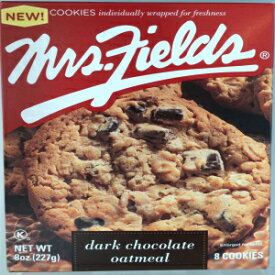 ミセス フィールズ ソフトベイクド ダークチョコレート オートミール クッキー (8 オンス) 2 個パック Mrs. Fields Soft Baked Dark Chocolate Oatmeal Cookies (8 Oz.) Pack Of Two