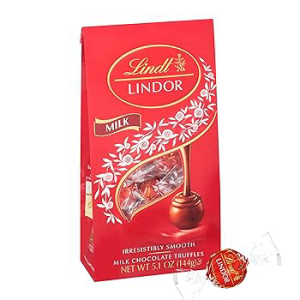Lindt LINDOR Milk Chocolate Candy Truffles, Milk Chocolate with Smooth,  Melting Truffle Center, 5.1 oz. Bag | Glomarket