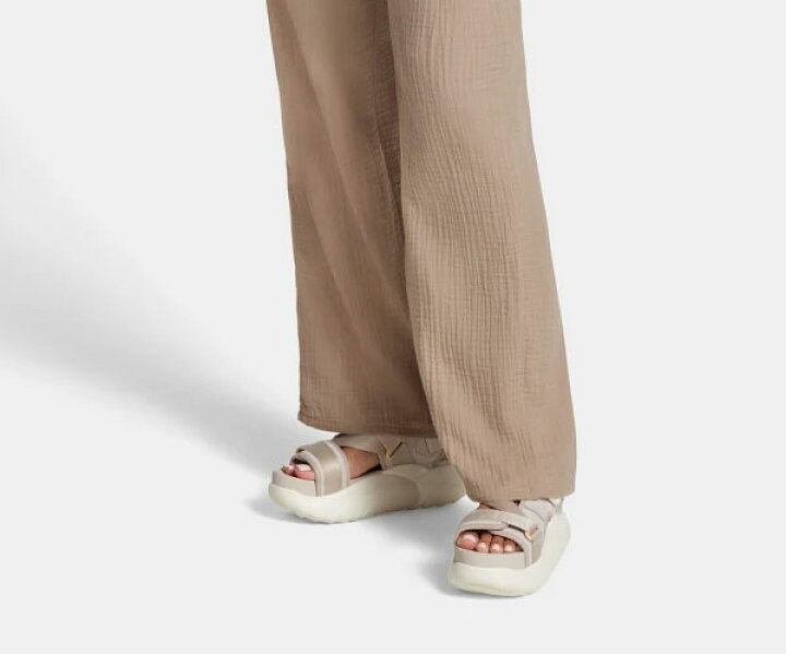 楽天市場】【 ugg 国内正規商品 】 UGG サンダル アグ LA アルト 