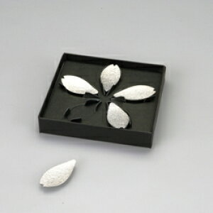 【10/31までポイント10倍】能作 箸置 「さくら」 5ケ入 501700