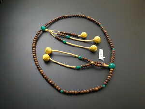 数珠 日蓮宗用 栴檀 尺2 金茶色利休房 翡翠(アベン)入り