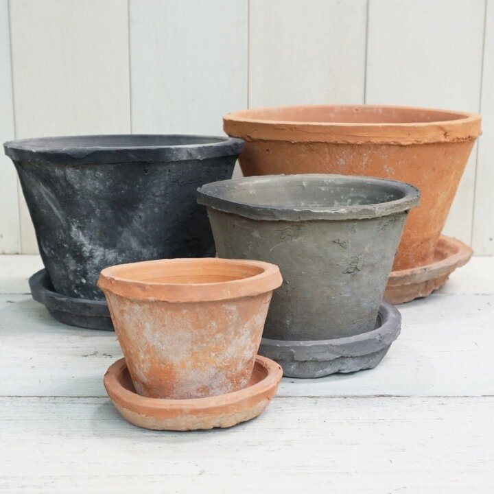 楽天市場 植木鉢 おしゃれ 素焼き ジャンクポット浅 P M Re Gy 15cm 5号 穴あり 受け皿付 グレー 赤 茶 黒 テラコッタ モスポット 浅い 浅め 浅鉢 平鉢 寄せ植え アンティーク シャビー プランター 鉢 ガーデニング 室内 鉢植え 園芸 観葉 植物 多肉 楽天市場 植木鉢 おしゃれ 素焼き ジャンクポット浅 P M Re Gy 15cm 5号 穴あり 受け皿付 グレー 赤 茶 黒 テラコッタ モスポット 浅い 浅め 浅鉢 平鉢 寄せ植え アンティーク シャビー プランター 鉢 ガーデニング 室内 鉢植え 園芸 観葉 植物 多肉