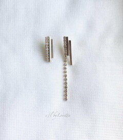 Asymmetry crystal chain bijou pierce/earring [cc]　E/L byLoretta EL エルバイロレッタ accessory アクセサリー　アシンメトリー　スティック　クリスタル　ビジュー　ゴールド　ピアス　イヤリング　お洒落　上品　両耳セット　ハンドメイド