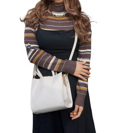 Multi Border Turtle Neck Rib Knit Tops（brown-yellow)　レディース　トップス　ニット　タートルネック　ボーダー　ブラウン　イエロー　お洒落　おしゃれ　ファッション　ブランド　ADG　エーディージー　送料無料