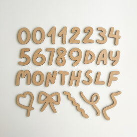 Airie 【 木製 レターバナー 365days banner 】 月齢フォト マンスリーフォト バナー 成長記録 飾り付け 1歳 誕生日 ハーフバースデー 撮影小物 お名前オーダー 送料無料