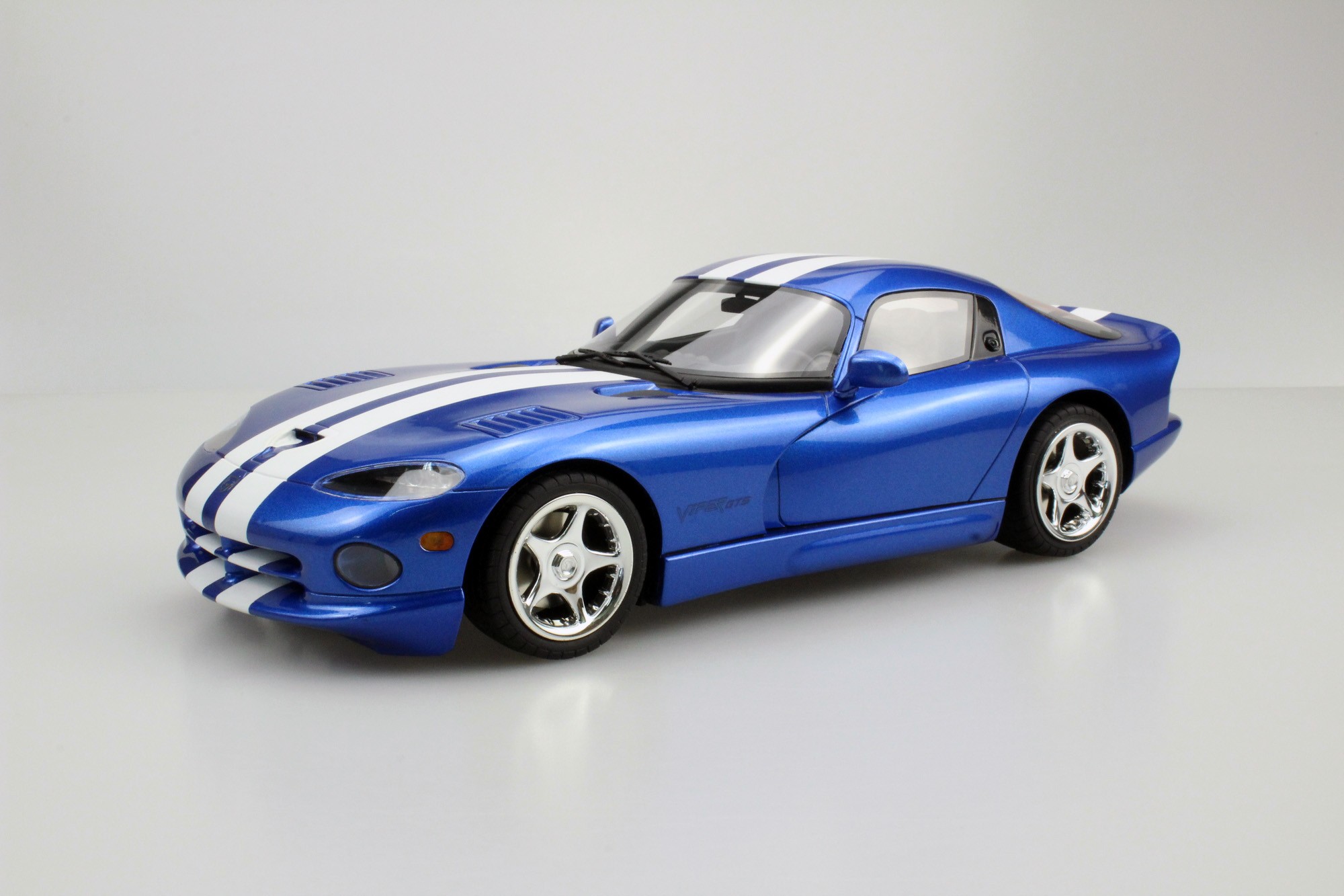 LS Collectibles 1/18 ダッヂ バイパー GTS 1996 ブルー Dodge Viper blue | Reowide モデルカー  カタログ SHOP