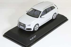 Xp[N 1/43 AEfB Q7 V8 TDI QUATTRO S-LINE 2014 zCg (Gracier White)