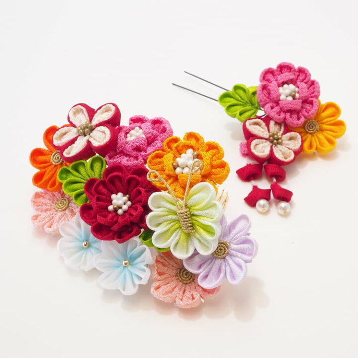 楽天市場 Aw 015 和飾り 髪飾り マルチ つまみ細工 和装 着物 振袖 袴 和装 成人式 卒業式 結婚式 ヘアアクセサリー 古典 モダン 和柄 コーム付 Uピン スタジオアリス 髪飾り専門店