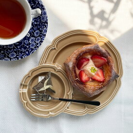 皿 おしゃれ 食器 お皿 可愛い 北欧 食洗機対応 電子レンジ対応 プレート 箸置き 箸休め かわいい 中皿 瀬戸焼 瀬戸物 せともの 小皿 仕切り おもてなし食器 お菓子 お花 リム皿 取り皿 リム スイーツ カフェ風 来客用 カフェ 洋風 韓国 日本製 国産 andc アンドシー