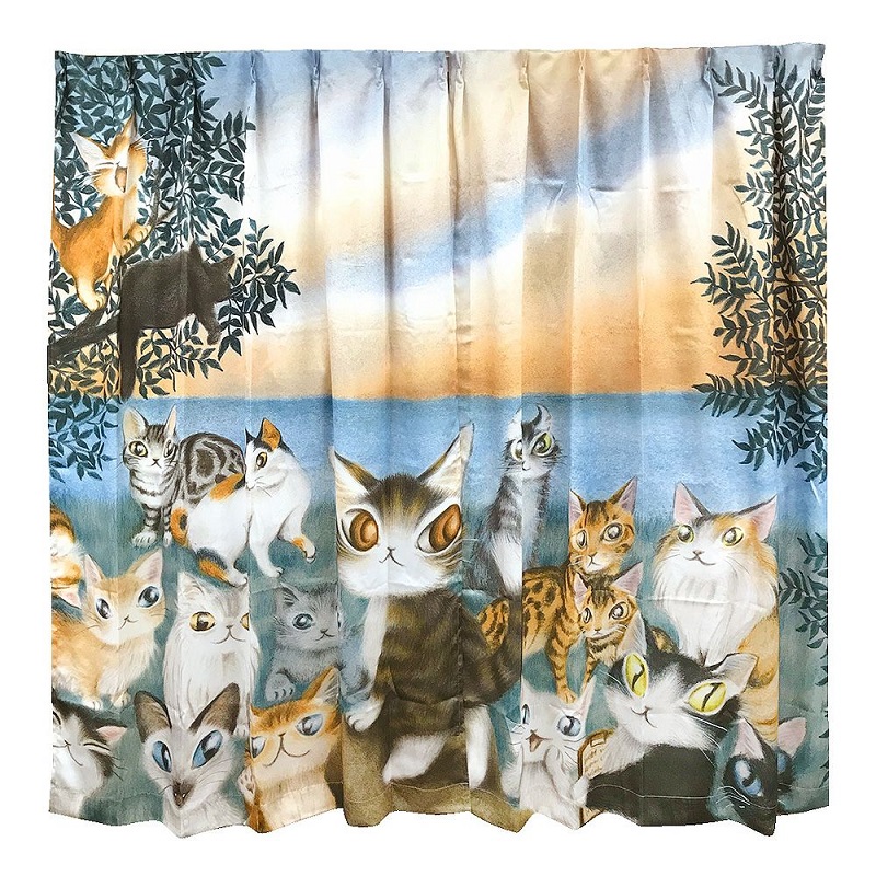 前面フルカラーが美しいカーテンはわちふぃーるどの世界を忠実に再現。2022年は猫の年。世界の猫とともに過ごす気分になれる逸品です。 ダヤン カーテン わちふぃーるど アートなカーテン WCC 猫柄 ねこ ネコ タペストリー 壁掛け 目隠し 布 かわいい 猫グッズ 猫雑貨 ダヤングッズ プレゼント 猫好き 母の日