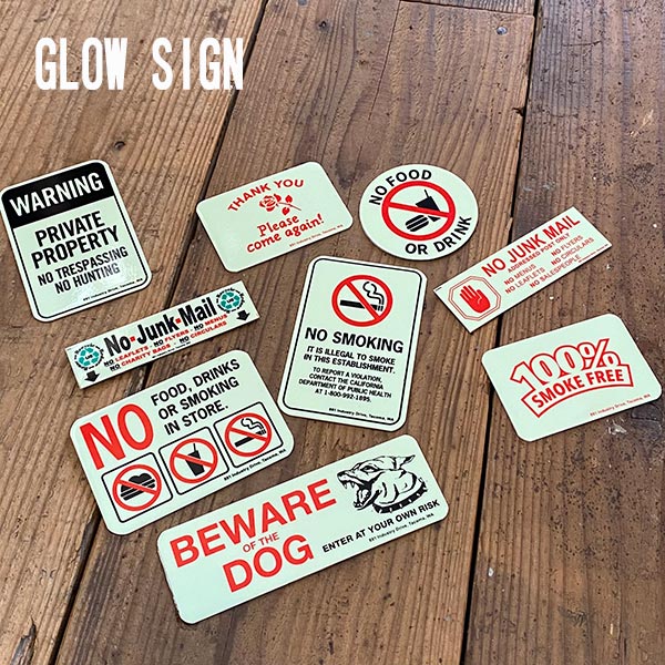 GLOW SIGN グロウサイン 9タイプ アルミ製ステッカー 蓄光 アメリカ セキュリティ 警告 | HUTTE 楽天市場店