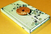 天然翡翠梅刺繍手帳