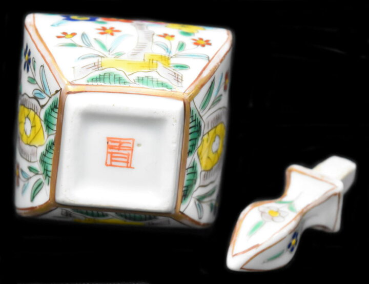 楽天市場】【送料無料】伊万里 花鳥四角瓶 染錦年代物 骨董 古玩 古 