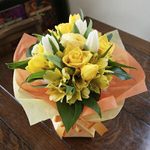 送料無料 4月 アルストロメリア 「アルストロメリアと季節のおデコールブーケ」 プレゼント 誕生日 結婚記念日 発表会 送別会 歓送迎会 歳祝い 敬老の日 100円 300円 500円