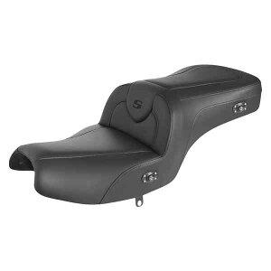 ��� ���M���ꂽRoadsofa?�V�[�g �T�h���}�� RoadSofa? Seat - without Backrest - Black w/ Black Stitching - Heated - Challenger/Pursuit '20-'24 I20-06-187HCT DRAG 08102353