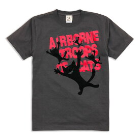 【 3/31マデ 300円OFFクーポンあり 】 猫 ねこ おもしろ かわいい Tシャツ AIRBORNE TROOPS ( チャコール ) | ネコ 猫柄 猫雑貨 | メンズ レディース 半袖 | おしゃれ ペアルック プレゼント | 大きいサイズ 【メール便】 SCOPY / スコーピー