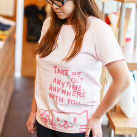 【 本日20時～ クーポンで 最大10%OFF 】 猫 ねこ おもしろ かわいい レディース Tシャツ Griper ( ベビーピンク ) | ネコ 猫柄 猫雑貨 | 半袖 | おしゃれ プレゼント 【メール便】 SCOPY / スコーピー