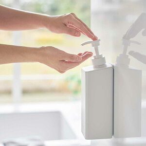 ディスペンサー 山崎実業 正規品 tower タワー たっぷり洗剤が出るマグネットディスペンサー マグネットで浮かせて収納 マグネット お風呂 バスルーム 壁付け 壁掛け ボディソープ ホワイト