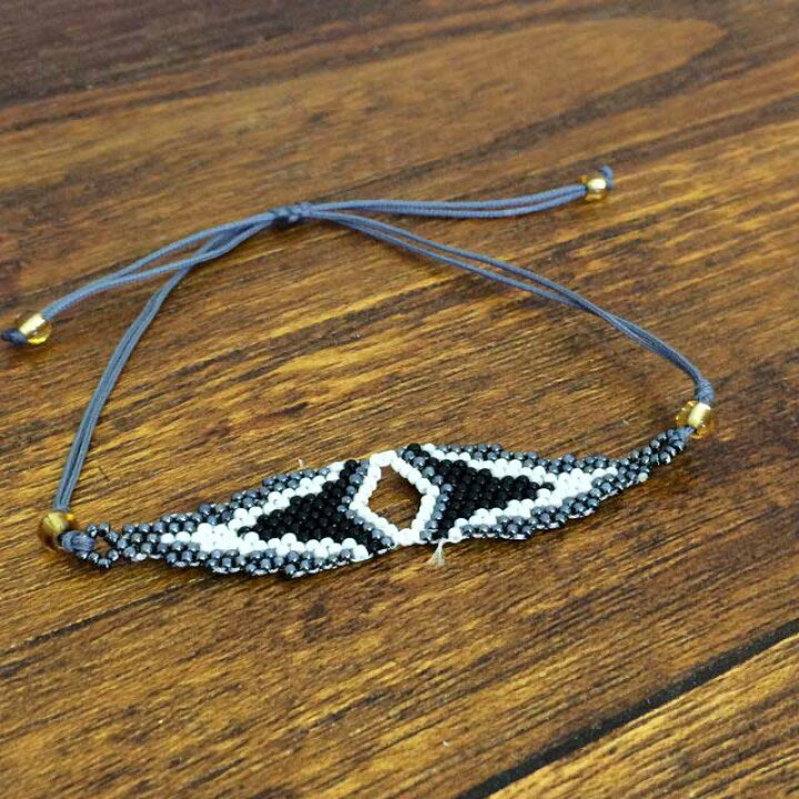 楽天市場 P5倍 限定クーポン セール中 メール便対応可 ミサンガ ビーズ ブレスレット アンクレット 10色 C サイズ調整可 おしゃれ アジアン雑貨 レディース バリ雑貨 アクセサリー リゾート アジアン雑貨 バリ風 アジアン バリ雑貨 石材のクプクプ