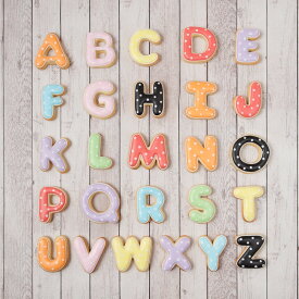 ケーキデコレーション 【 アルファベットクッキー 】〈1個〉 アイシングクッキー クッキー アルファベット イニシャル 英字 可愛い デコレーションケーキ 英語 英文字 かわいい お菓子 推し活 推しケーキ 記念日 誕生日 プチギフト ギフト アイシングクッキーleap