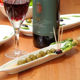 イタリア製 陶器 洋食器 オリーブ柄 食器 ロングプレート パーティー用 ハンドメイド ソーセージ用 グリーンオリーブ おしゃれ ヨーロッパ 白地 カフェ 南欧食器 ようじ立て付 italy europe_plum bre-1590-ov