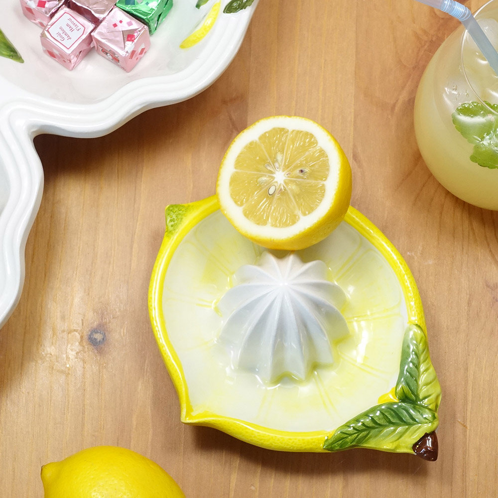 イタリア製 レモン柄 カフェ 食器 陶器製 レモン絞り器 黄色 レモンスクイーザー シトラスジューサー イタリー 調理器具 bre-714le |  ヨーロッパインテリア　カサピース