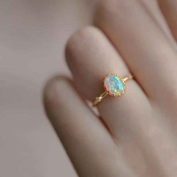 楽天市場】送料無料 オパール 指輪 遊色ぎらぎら SV手巻きリング opal