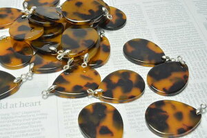 4 t AN  v[g uE `[  Vo[ ׂb }[u 33mm `[ L[z_[ lbNX  sAX