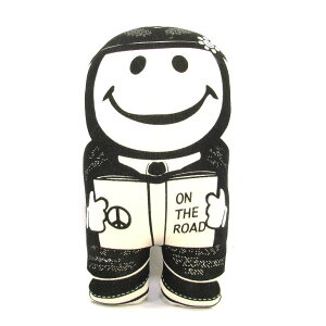 yzDOWN ON THE CORNER _EUR[i["BEAT KUN" SMILE PILLOW X}Cs["BEAT KUN"\ʂ̓ANfށAg͐LkAGQłĨCeAAEghA